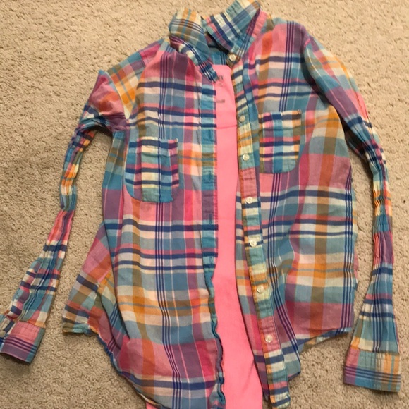 Bundle of Old Navy Shirt & 2 Tank Tops - Picture 3 of 3